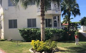 Pipers Cove Resort